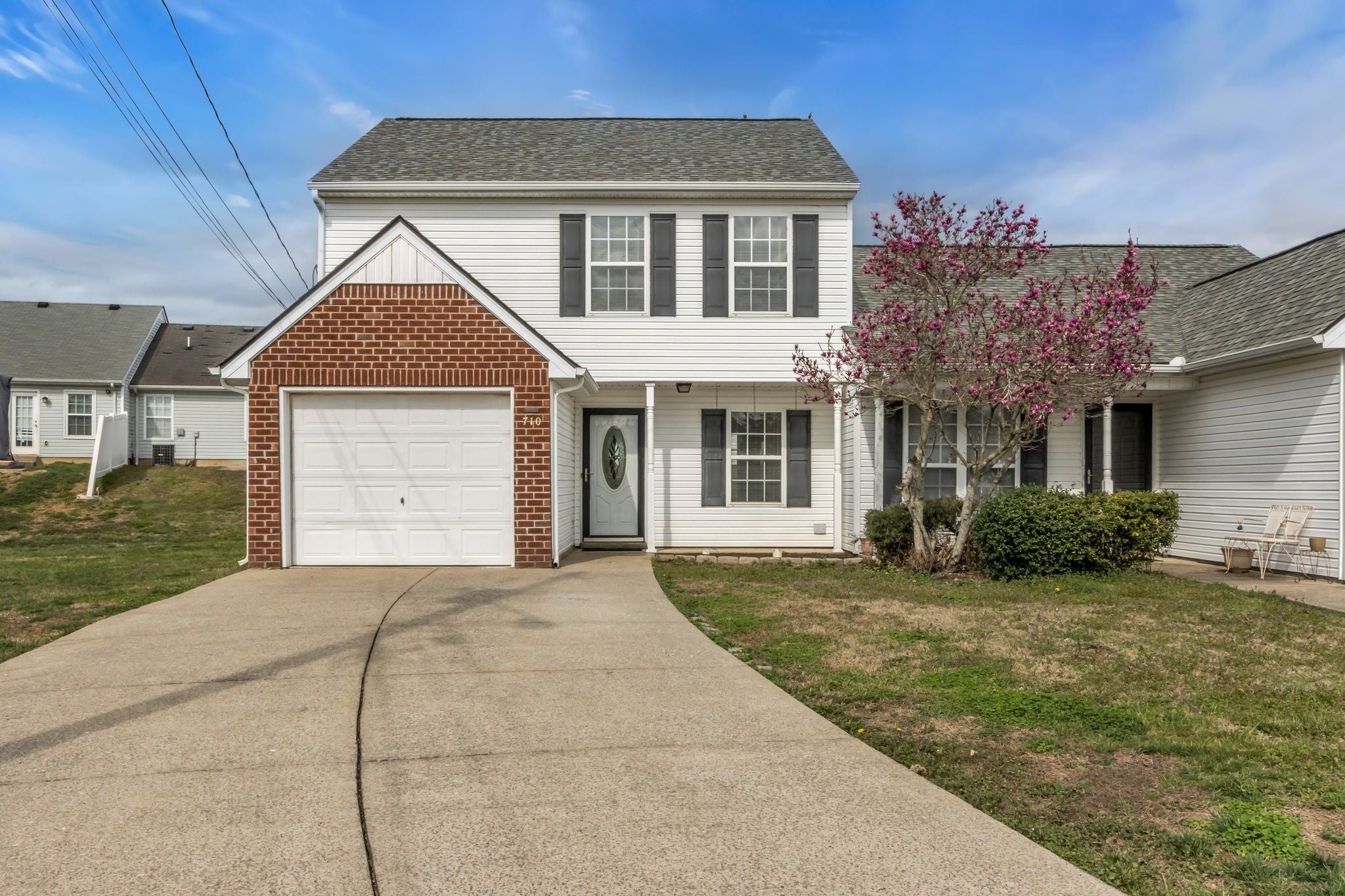 710 Erie Ct - Photo 2