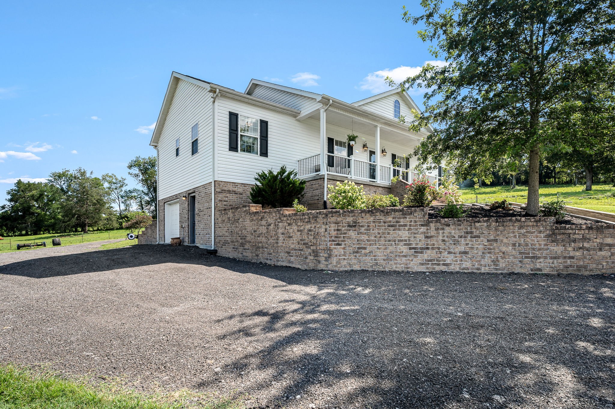 125 Hillwood Acres