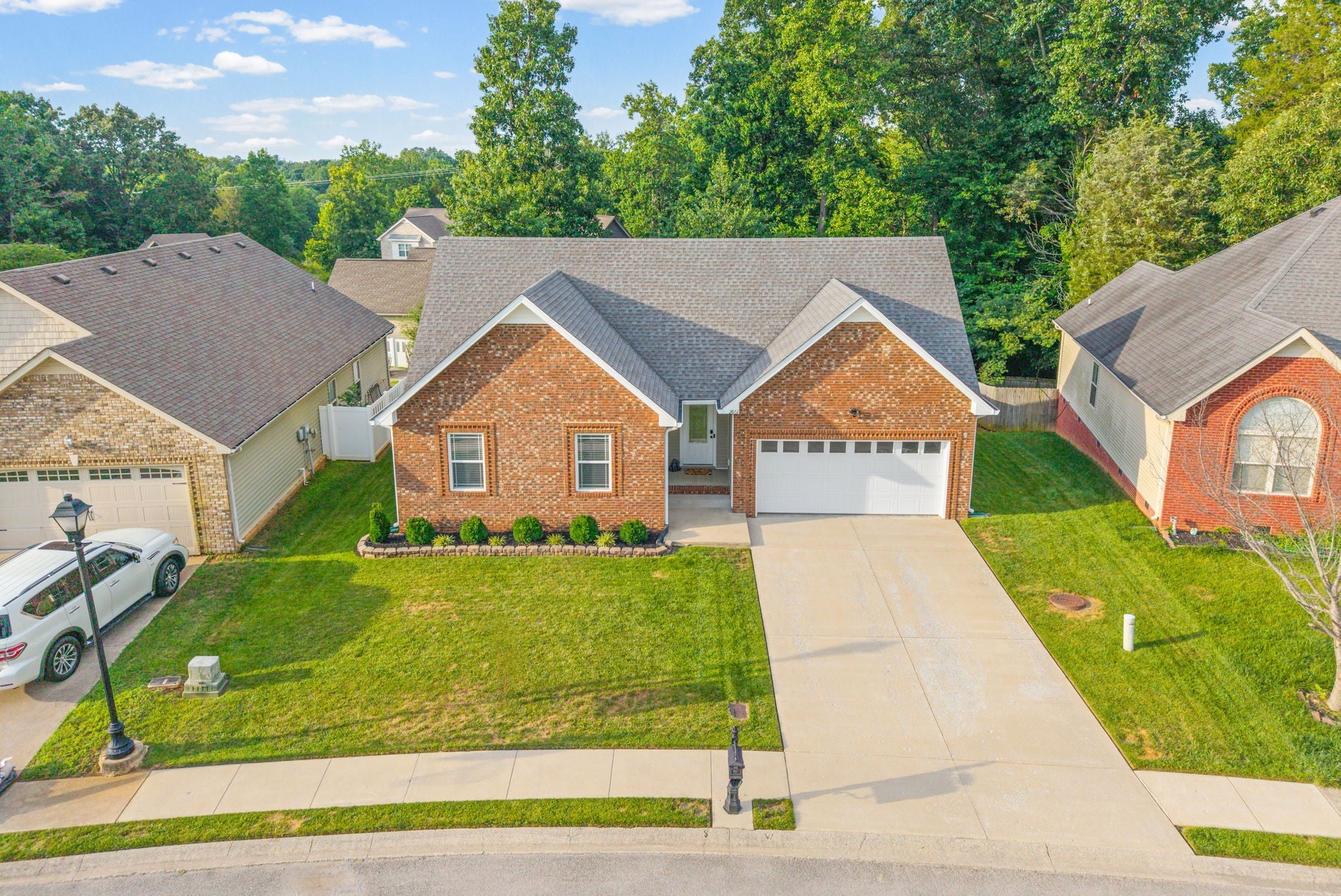2661 Hidden Ridge Ct