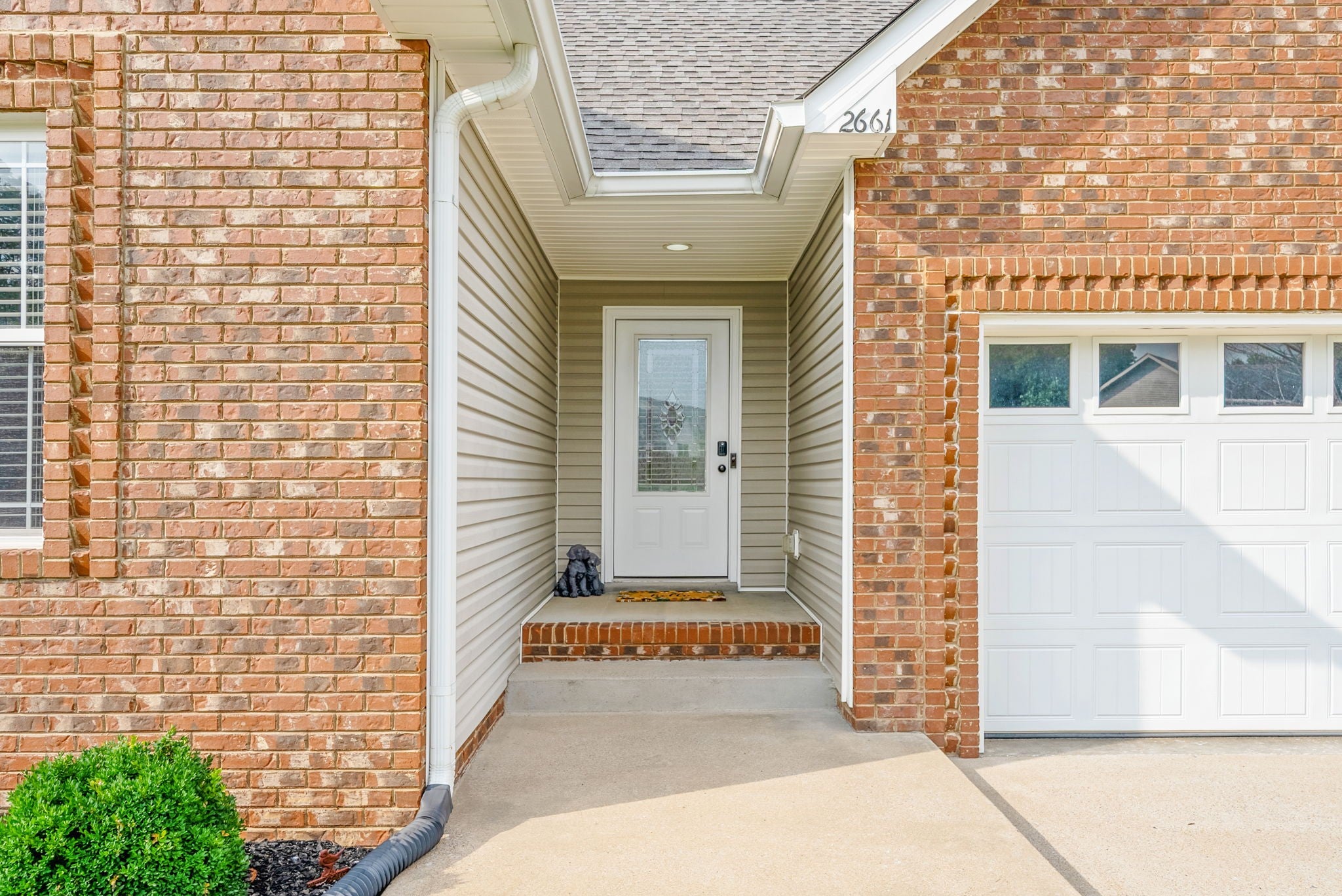 2661 Hidden Ridge Ct