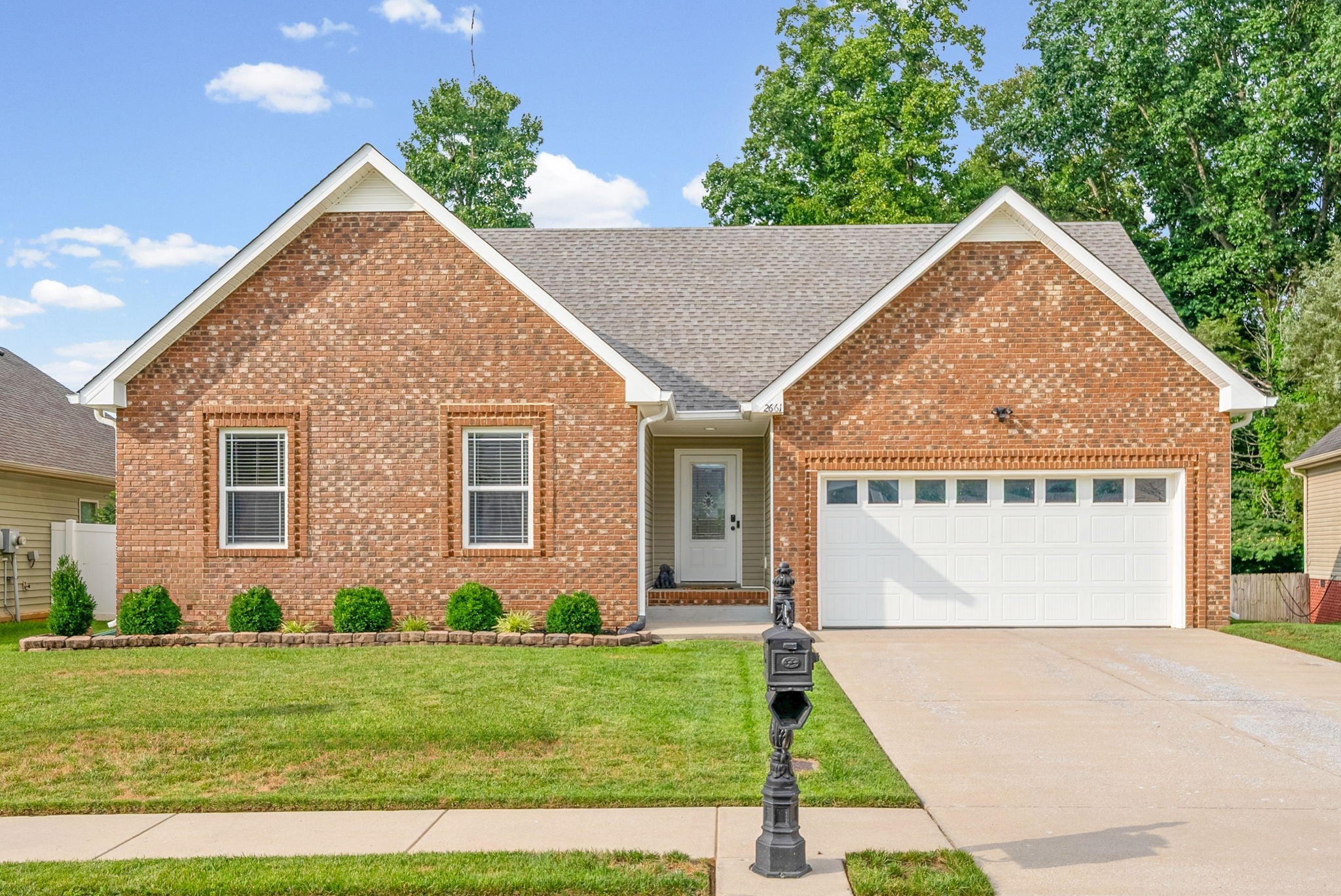 2661 Hidden Ridge Ct