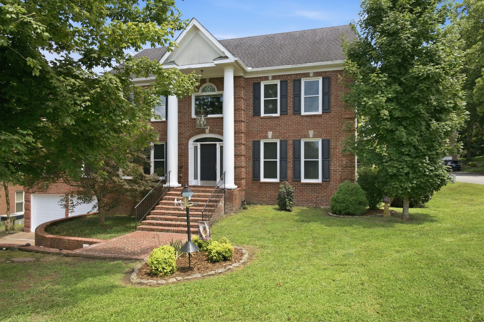 4-bed home for sale in Franklin, TN 37069, 345 Saint Andrews Dr 345 Saint Andrews Dr, Franklin TN 37069 4-bed home, photo 1 of 60