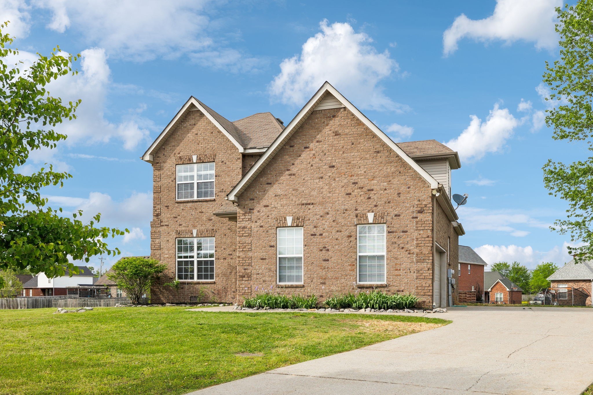 213 Nashua Ct
