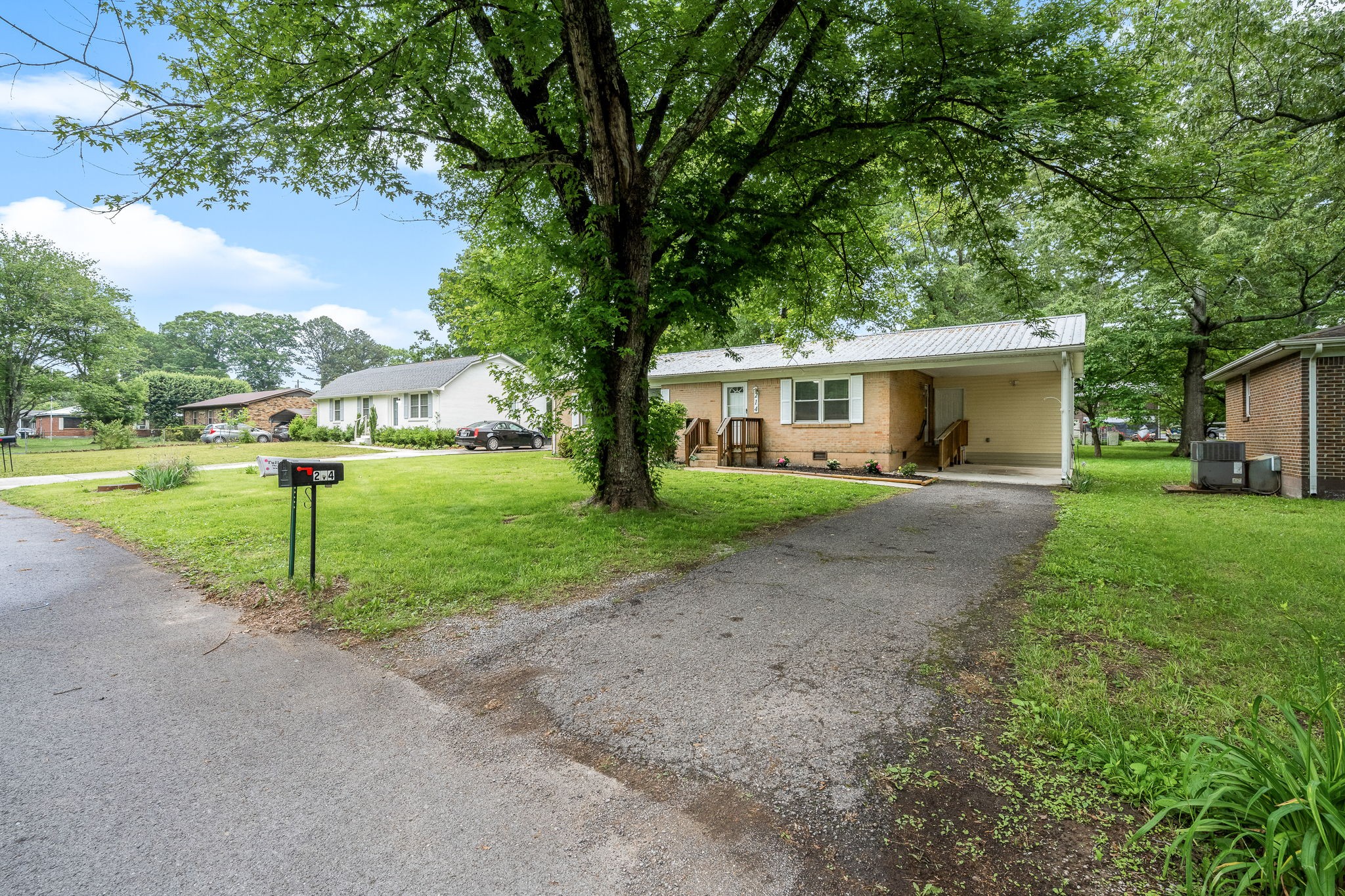 214 Sherwood Dr