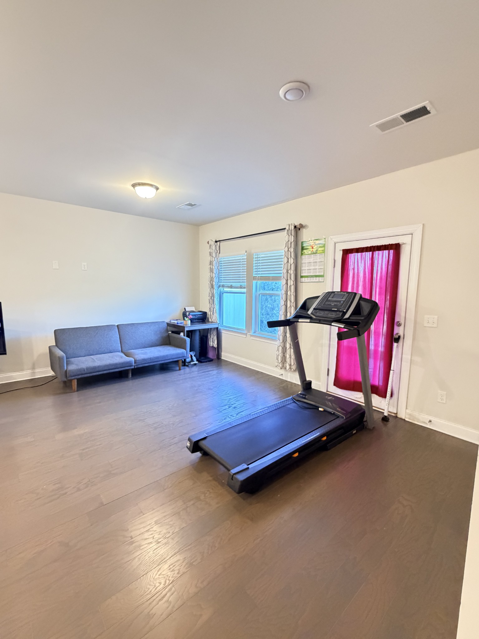 1253 W End Station Dr