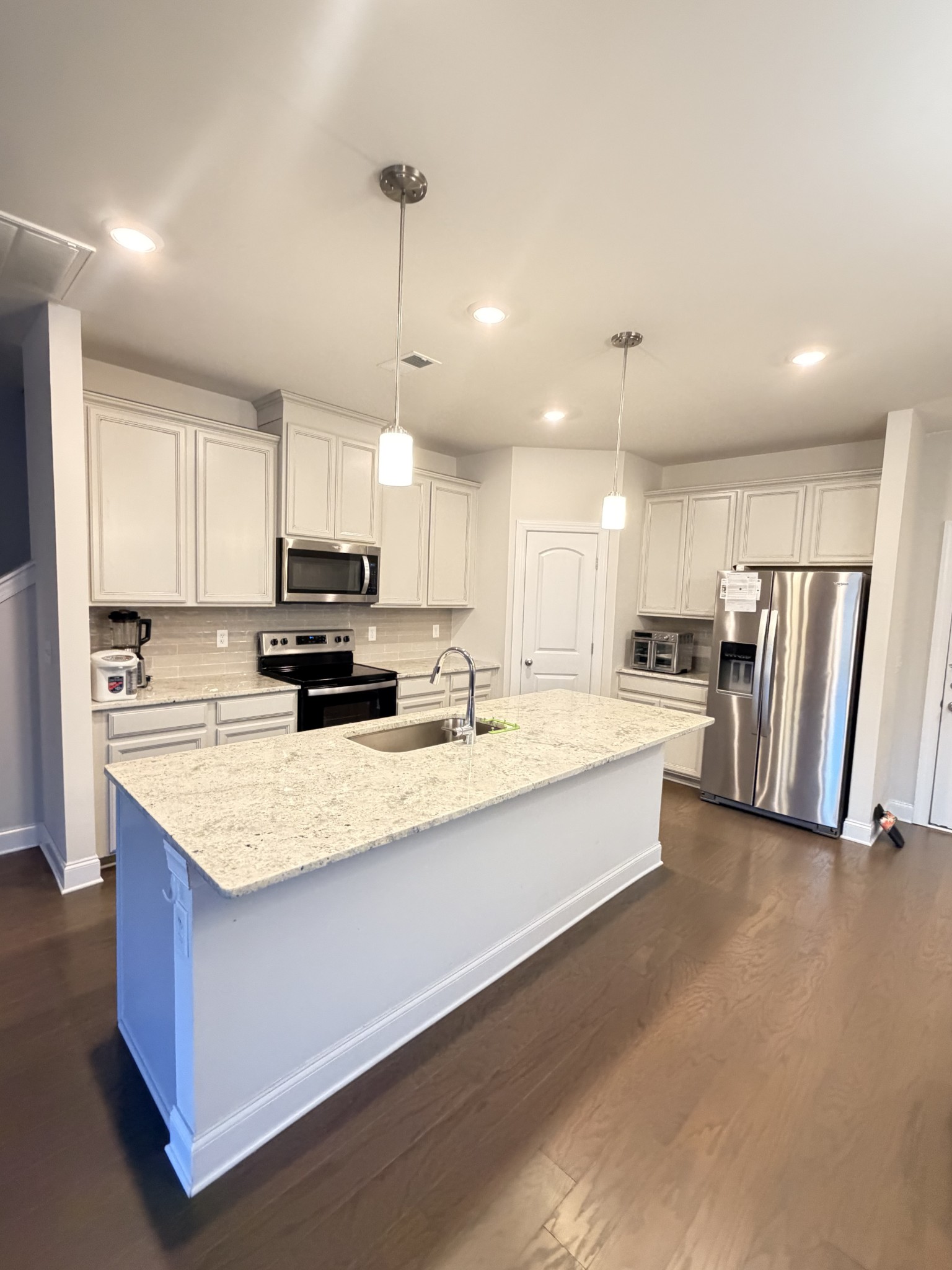 1253 W End Station Dr