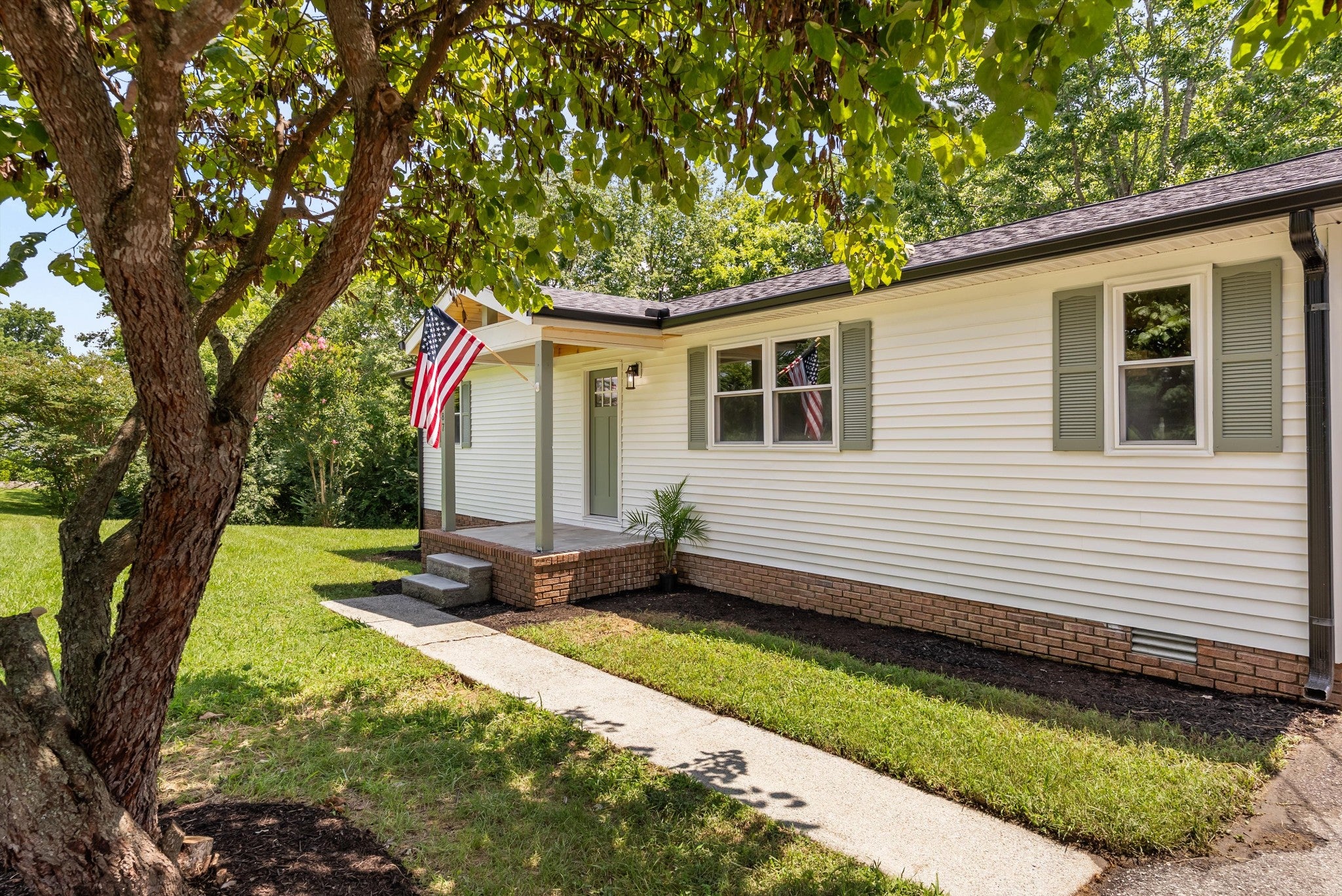 4587 Lahr Rd