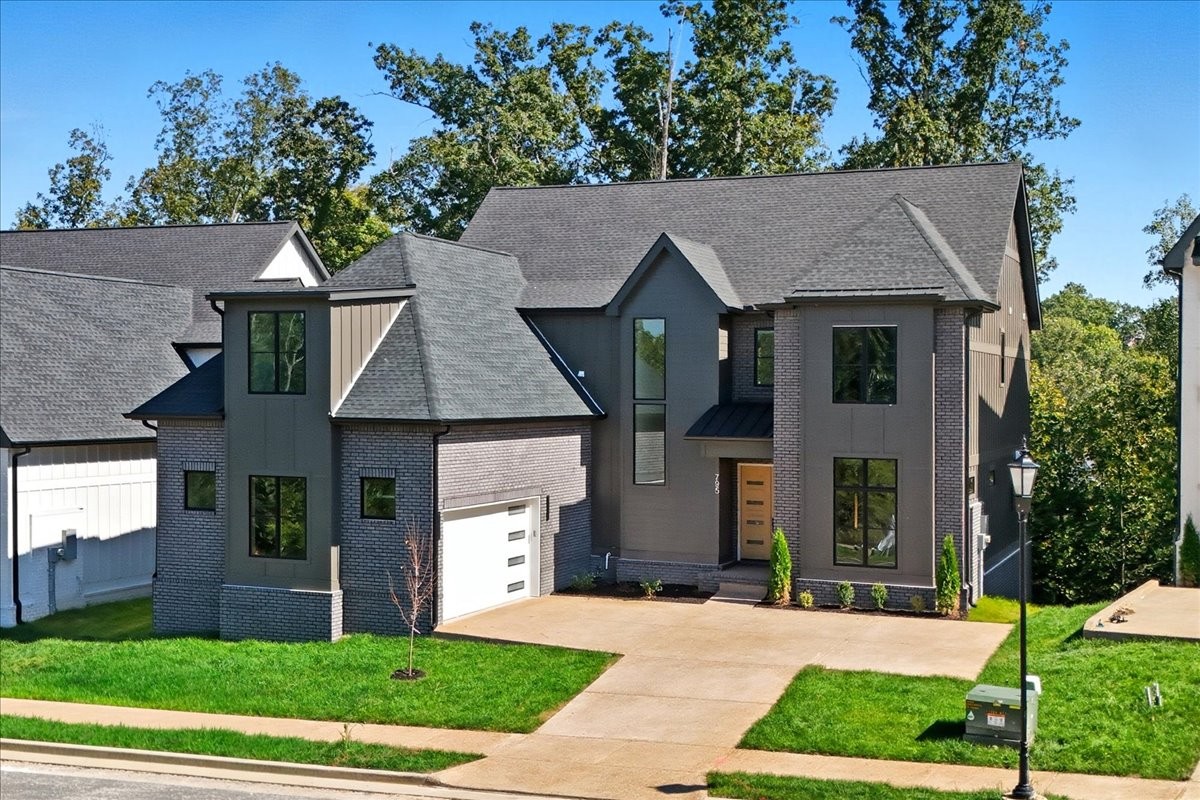 795 Summit Oaks Court