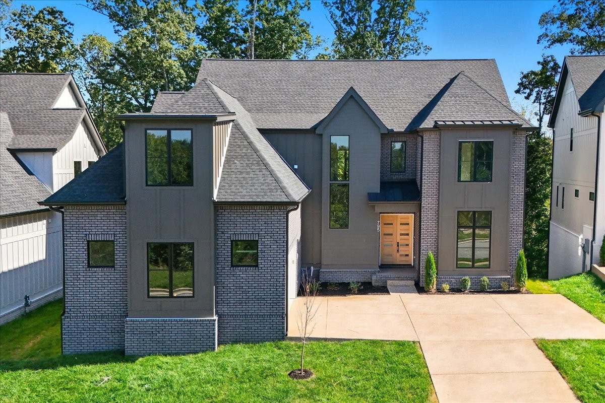 795 Summit Oaks Court
