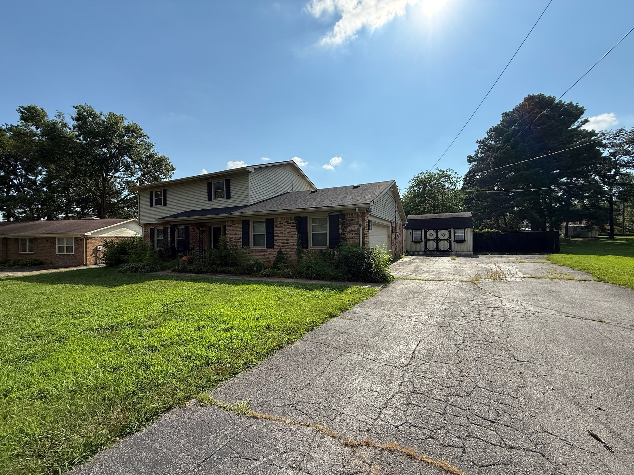 111 Woodmont Dr