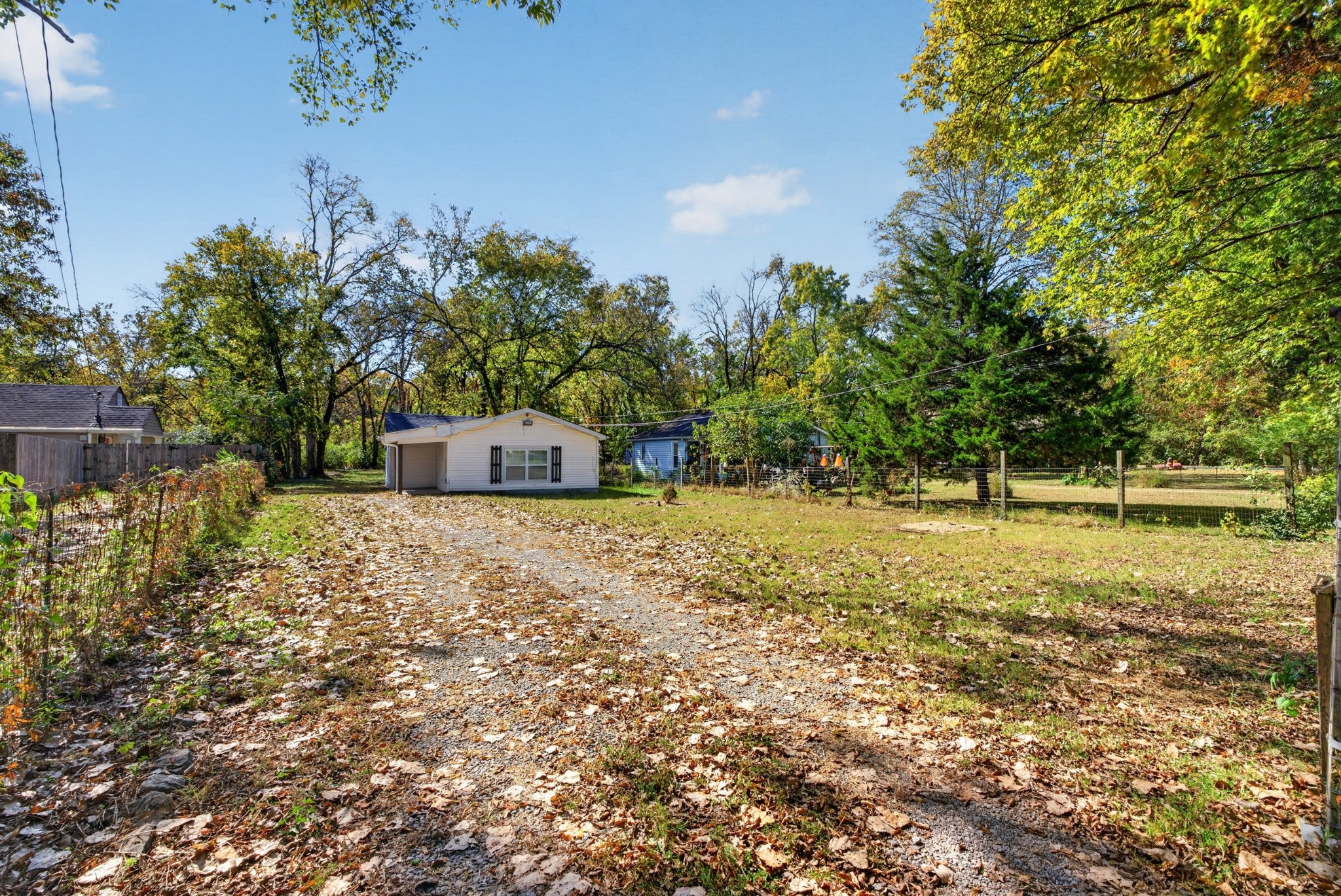 4015 Fairview Dr