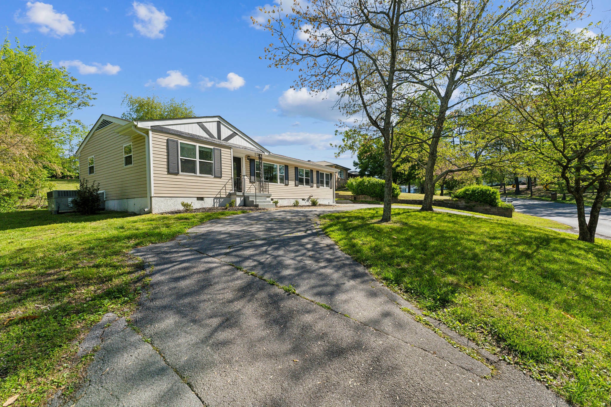 1641 John Ross Rd