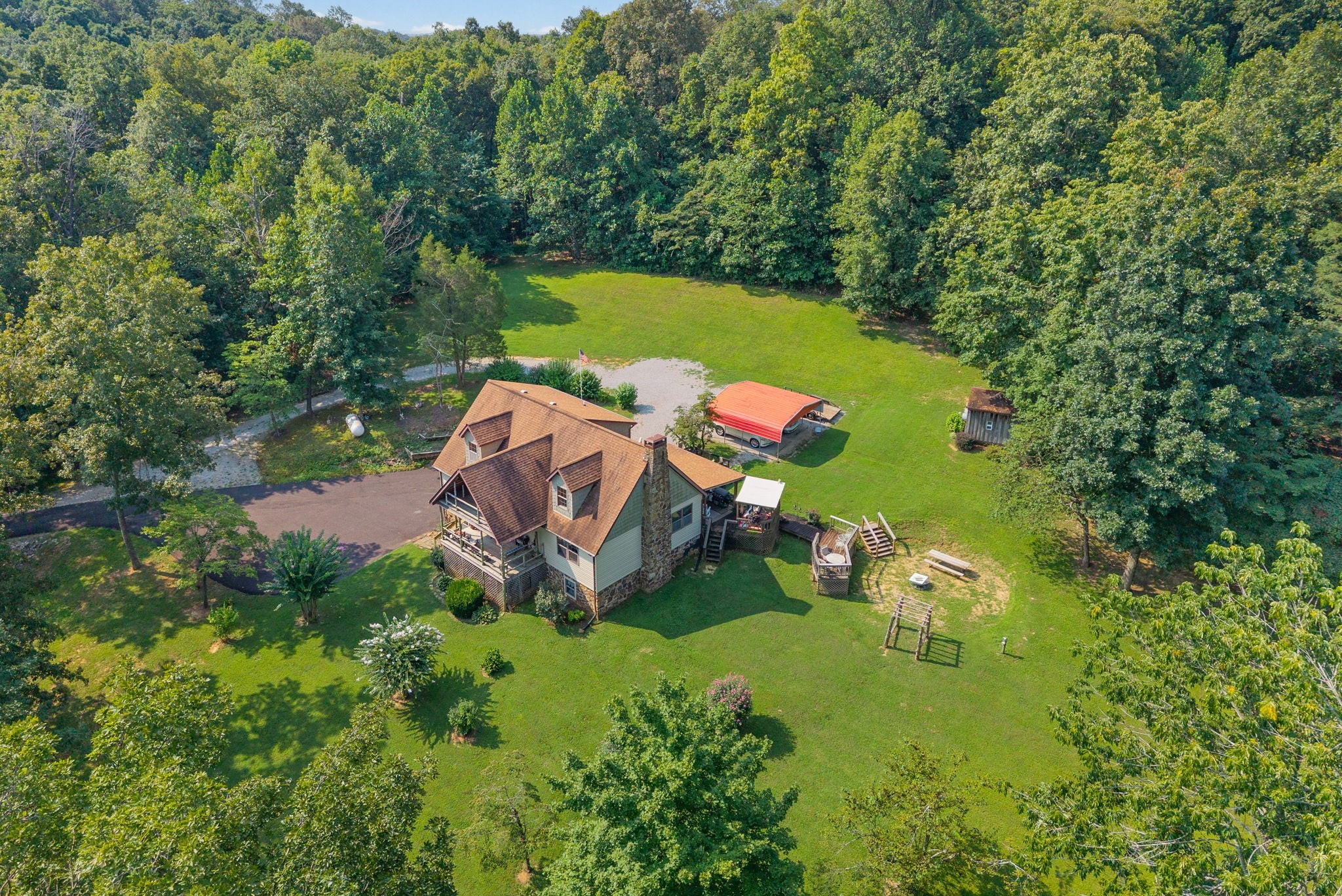 10121 Princeton Rd