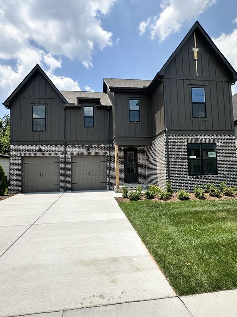 3290 Sassafras Ln Thompsons Station TN 37179