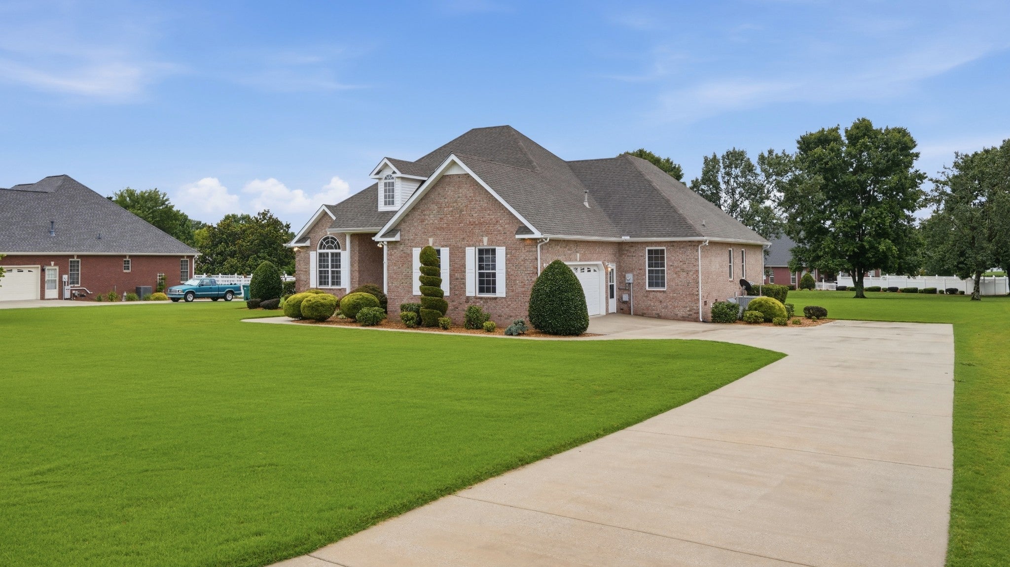 229 Ridgecrest Dr