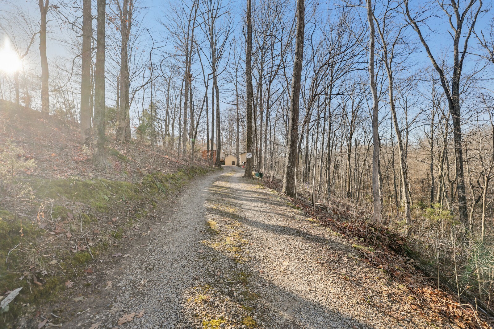 725 Calvert Ridge Rd