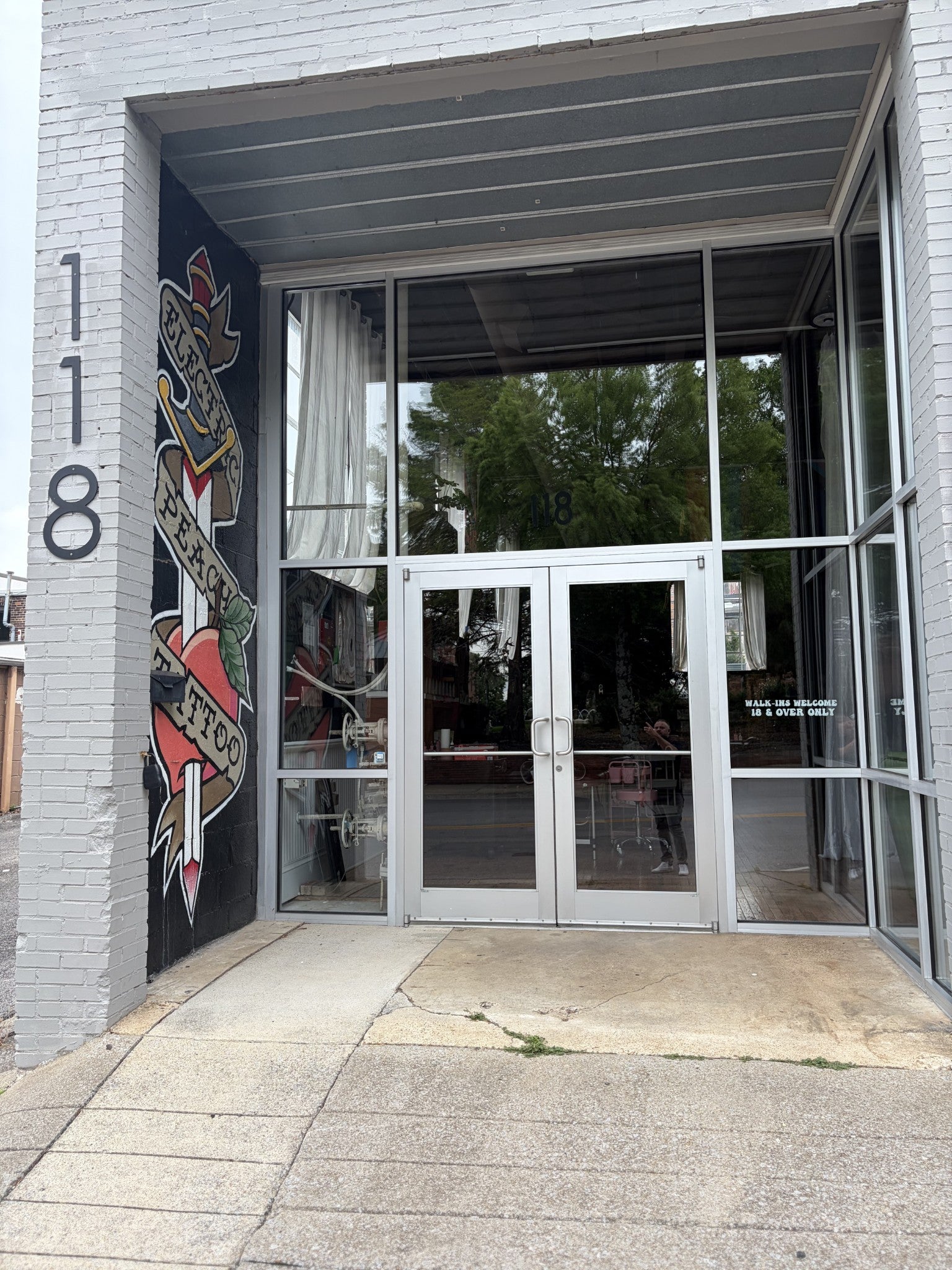 118 W Vine St