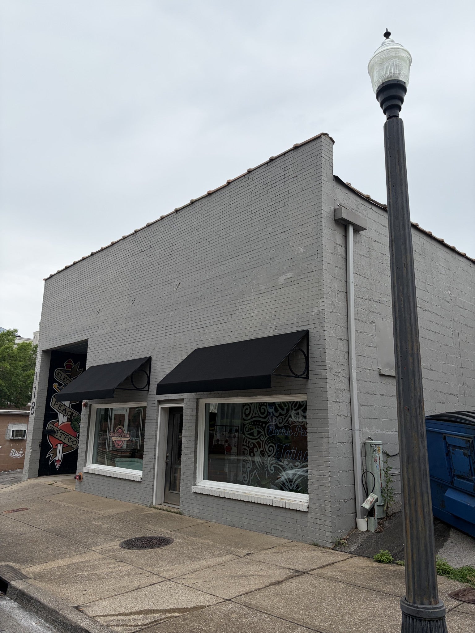 118 W Vine St
