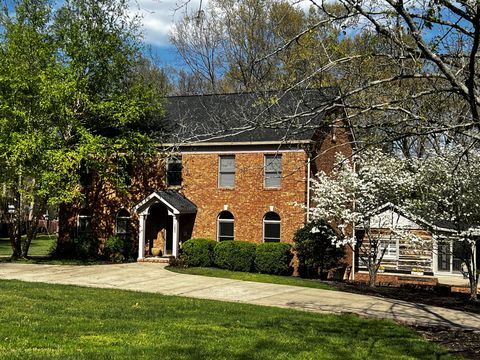 1203 Graymere Manor Rd, Columbia, TN 38401 - MLS#: 2815111
