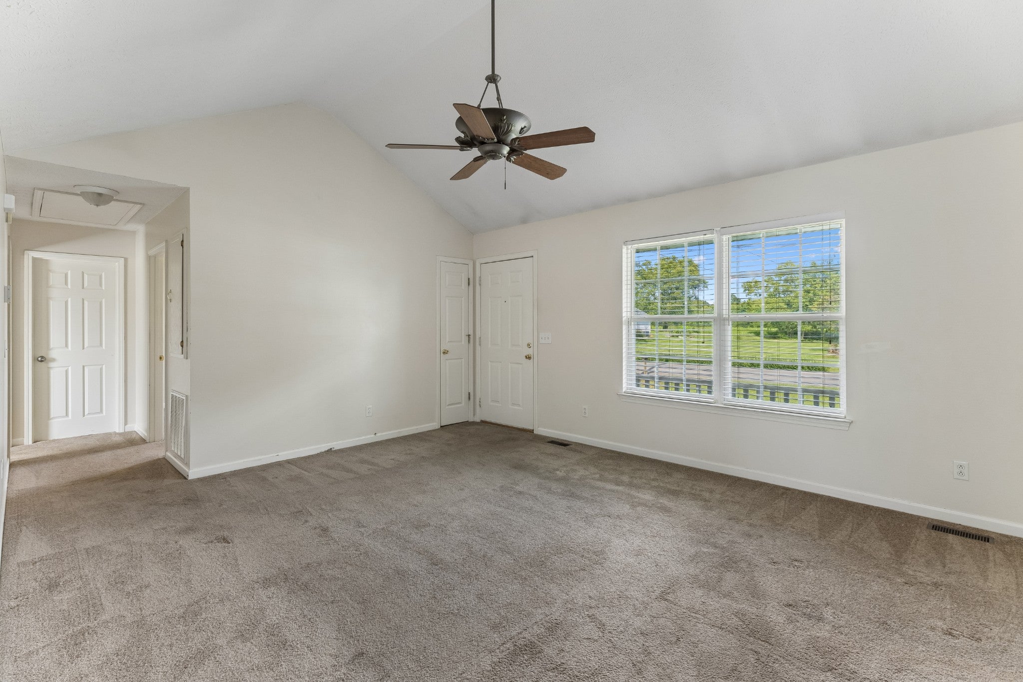 120 Pebble Brook Dr