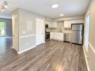 2.0-bed rental at 906 Hammack Dr
