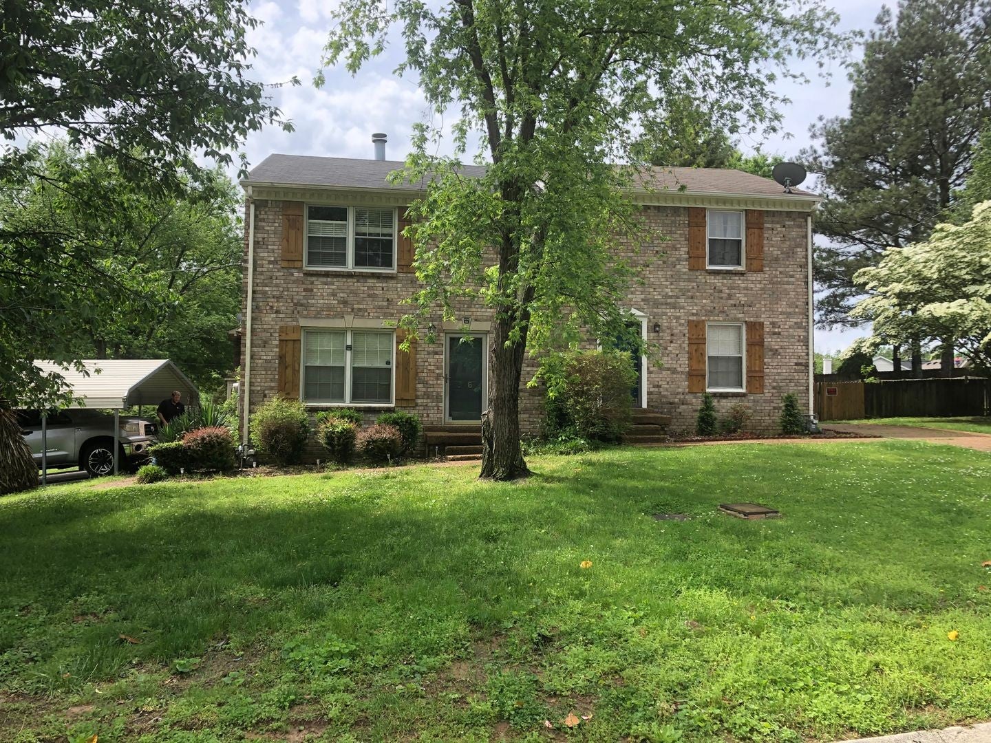 2.0-bed rental at 906 Hammack Dr