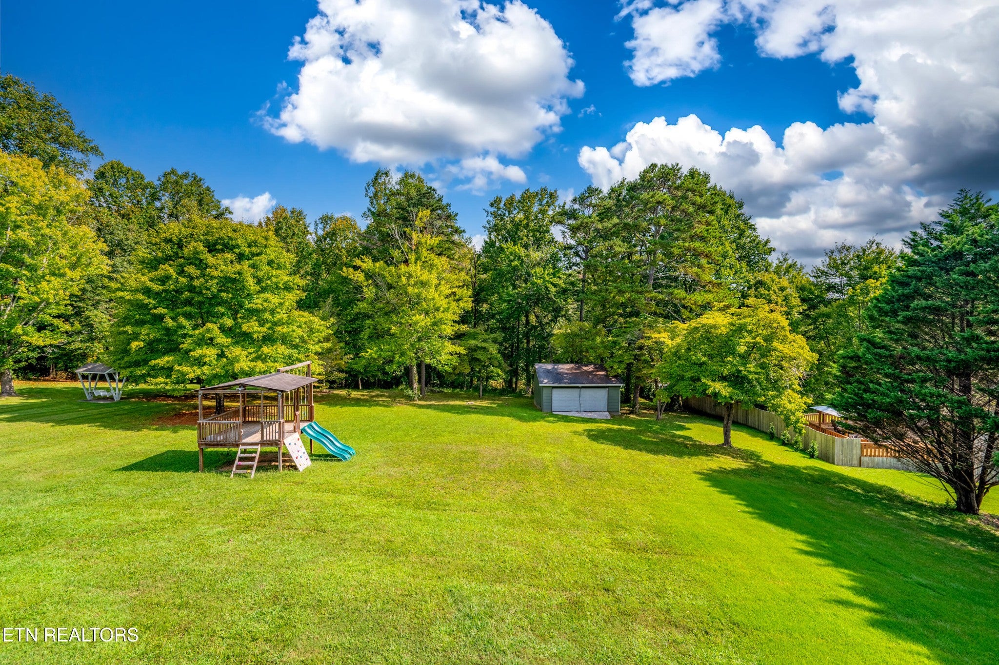 1205 Hoss Rd