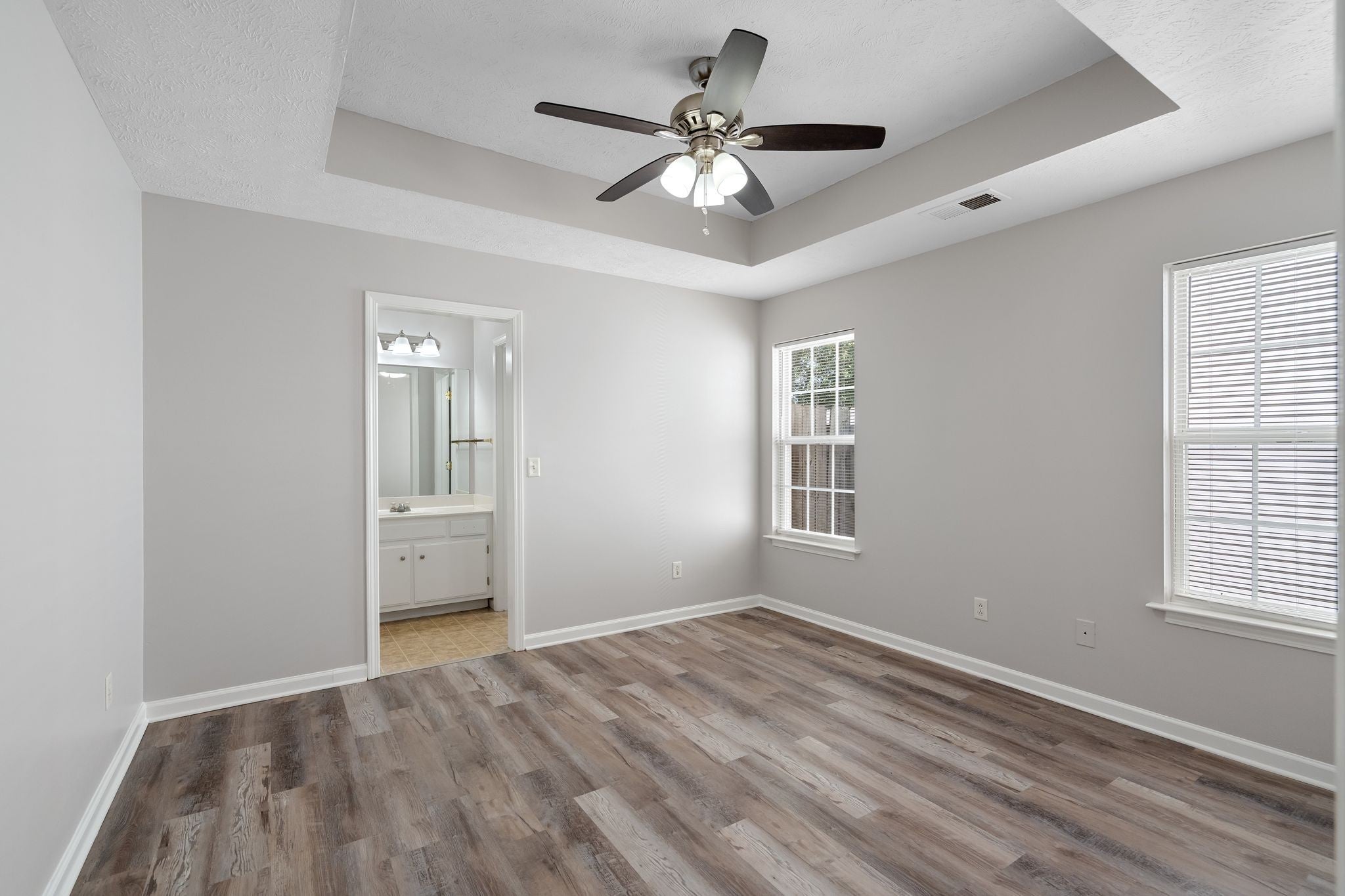 2742 Pepperdine Dr