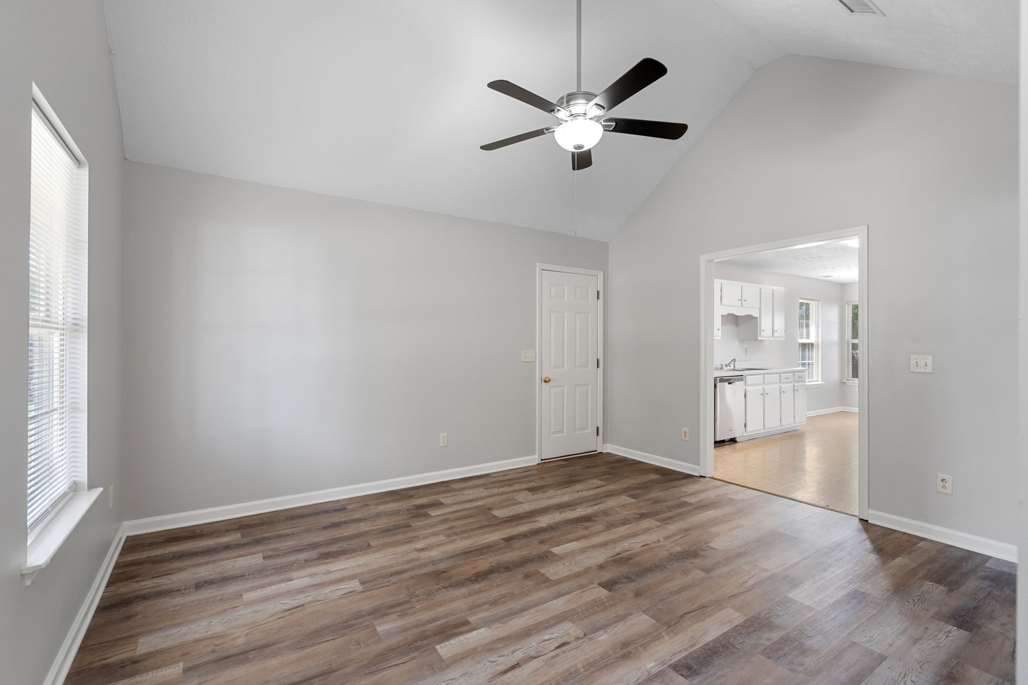 2742 Pepperdine Dr