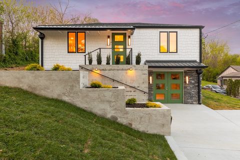 2013 Hackberry Ln Nashville TN 37206