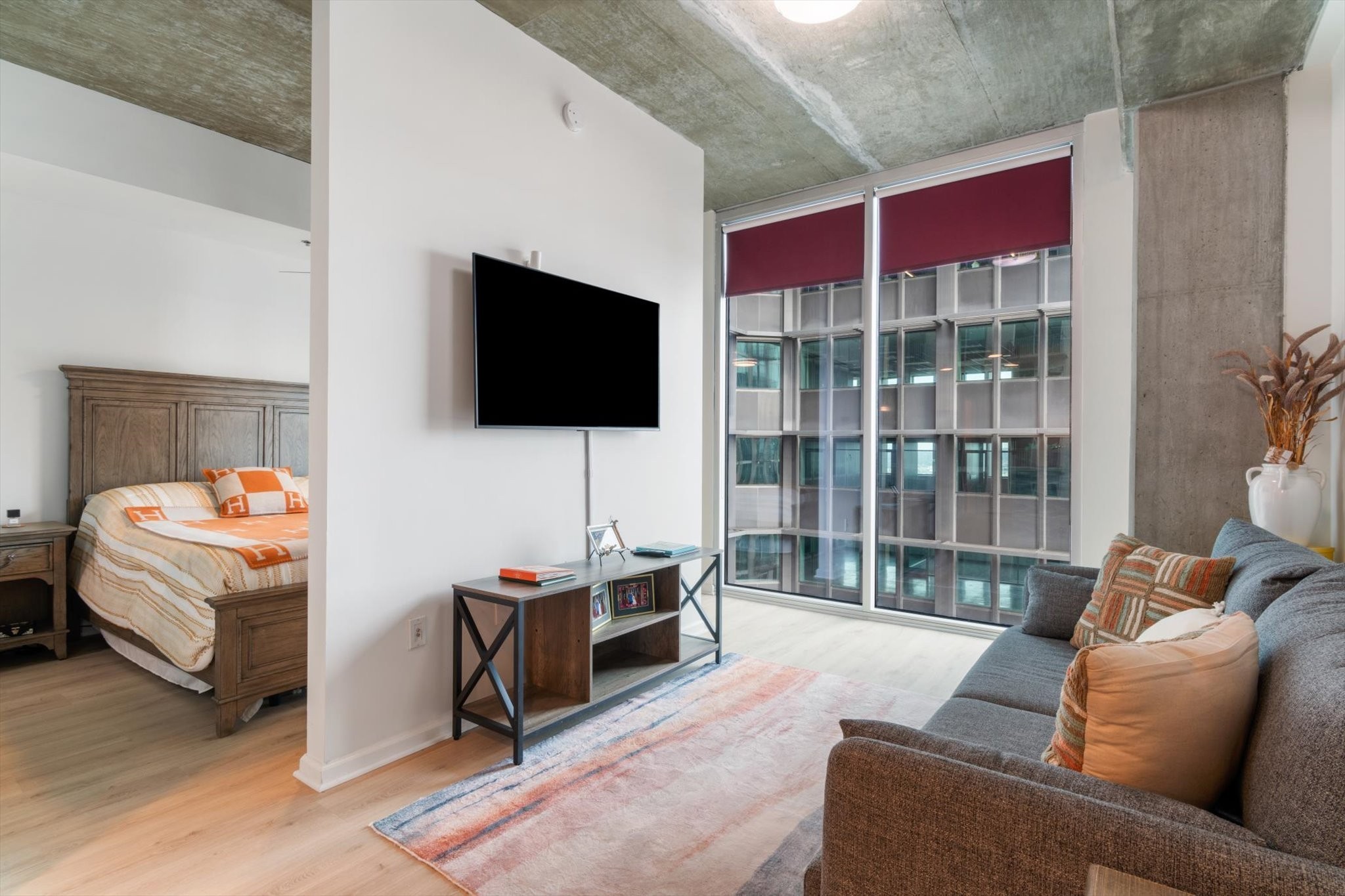 415 Church St #2109