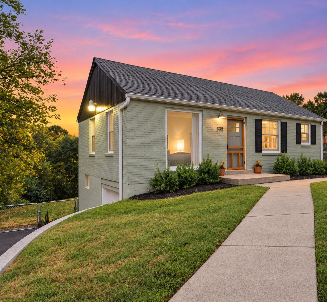 335 Tamworth Dr