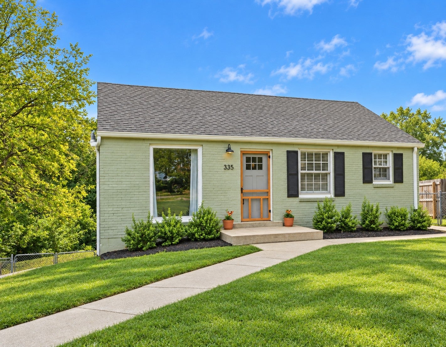 2-bed listing at 335 Tamworth Dr, Nashville