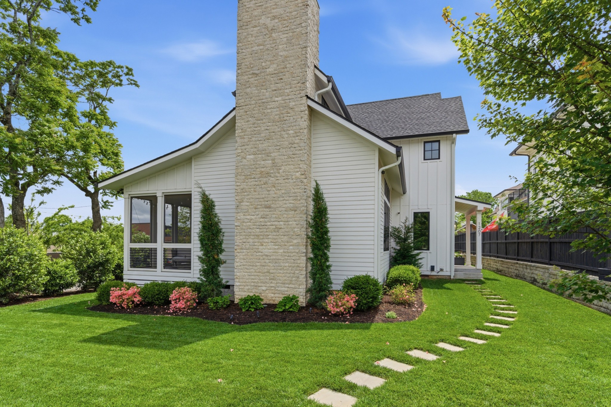 1207 Sweetbriar Avenue A & B