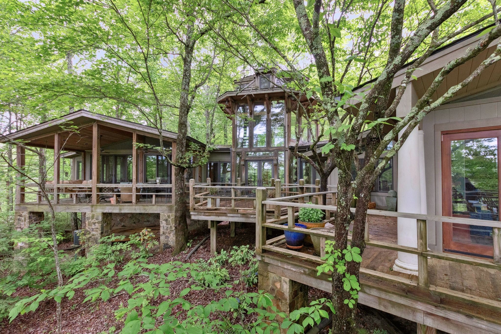 232 Hollingsworth Cove Rd