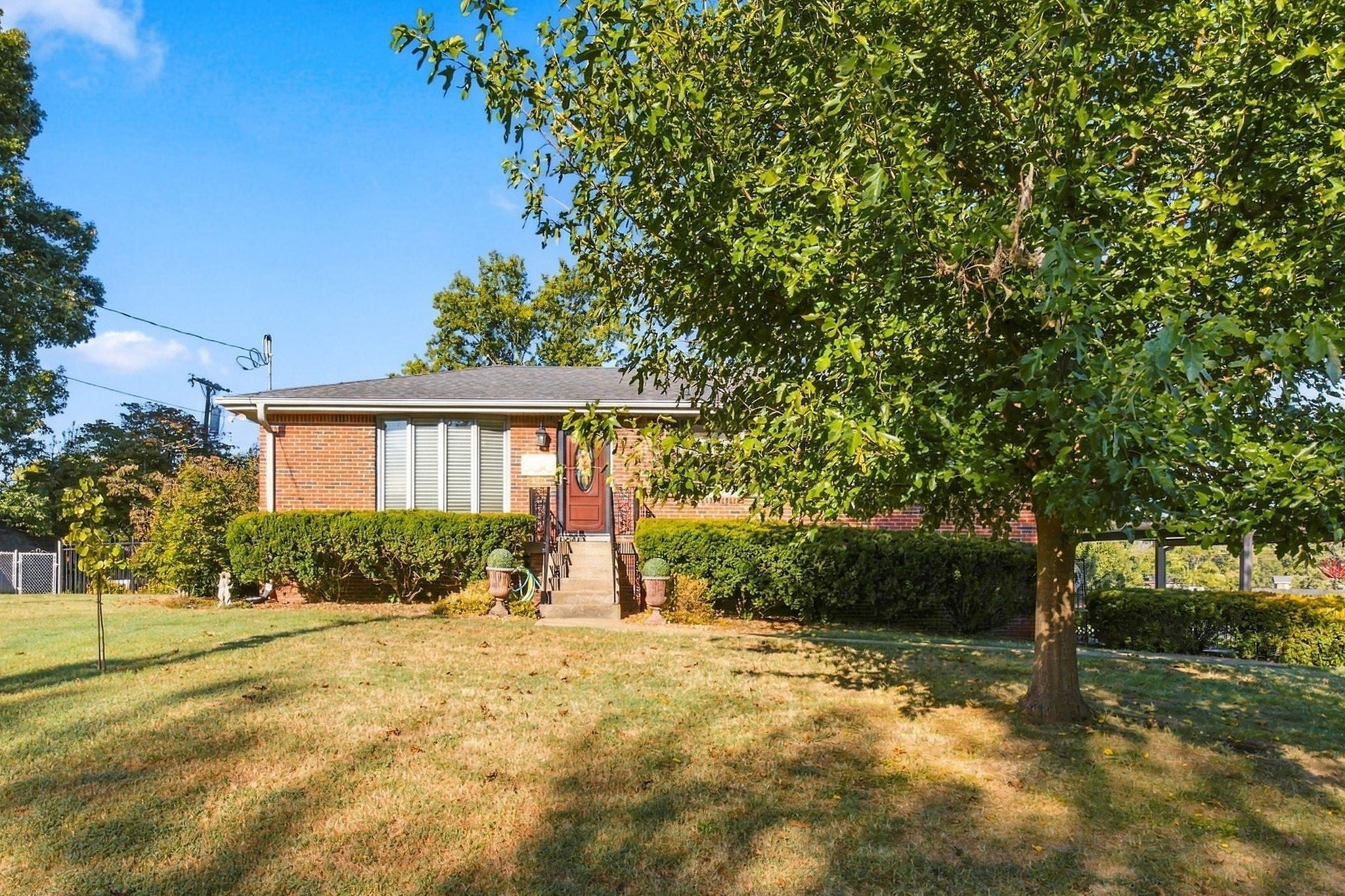 4-bed listing at 102 Belinda Dr, Hermitage