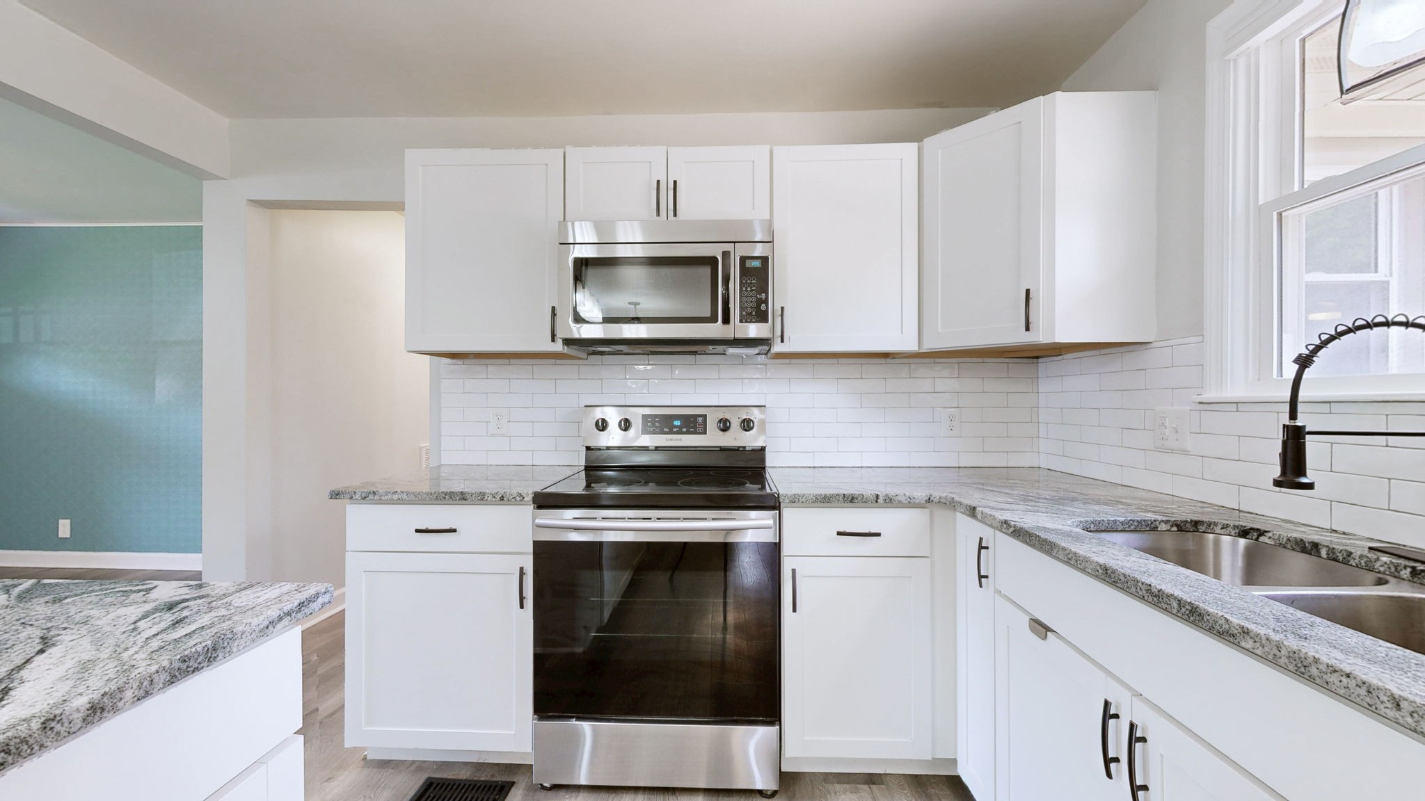 3020 Vistavalley Ct
