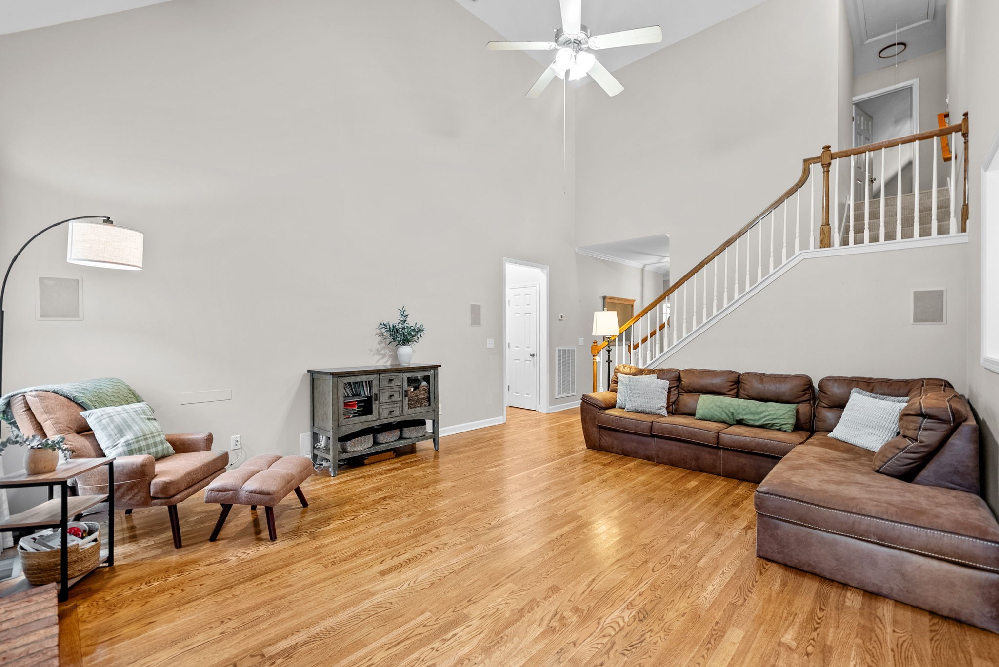1161 Cynthia Ln