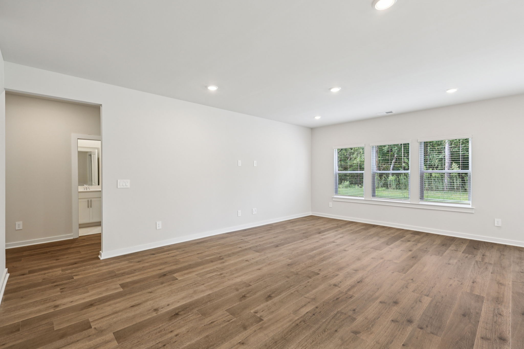 841 Lewis Way