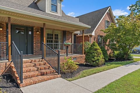 404 Southwinds Dr Hermitage TN 37076