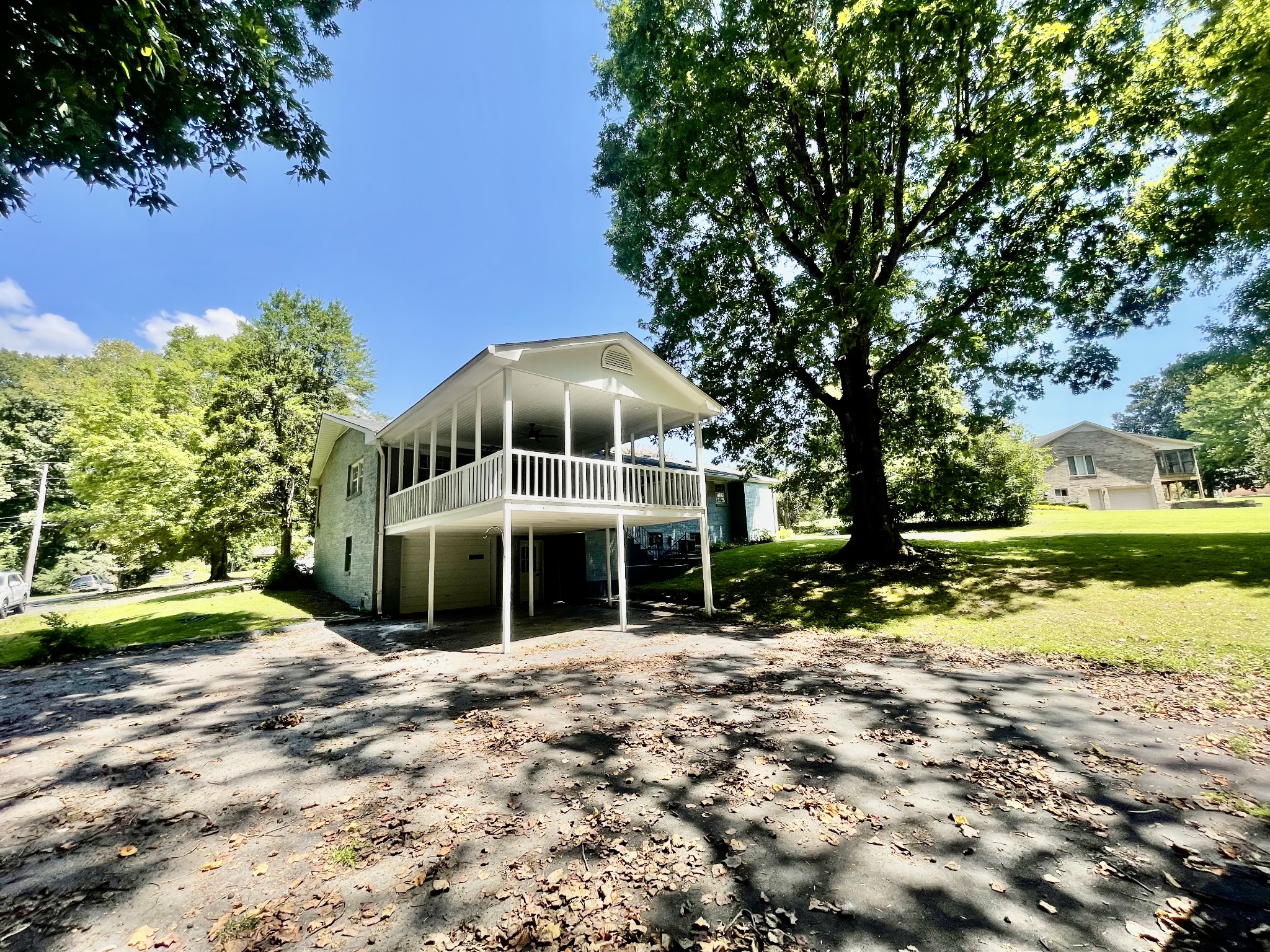 305 Jackie Dr