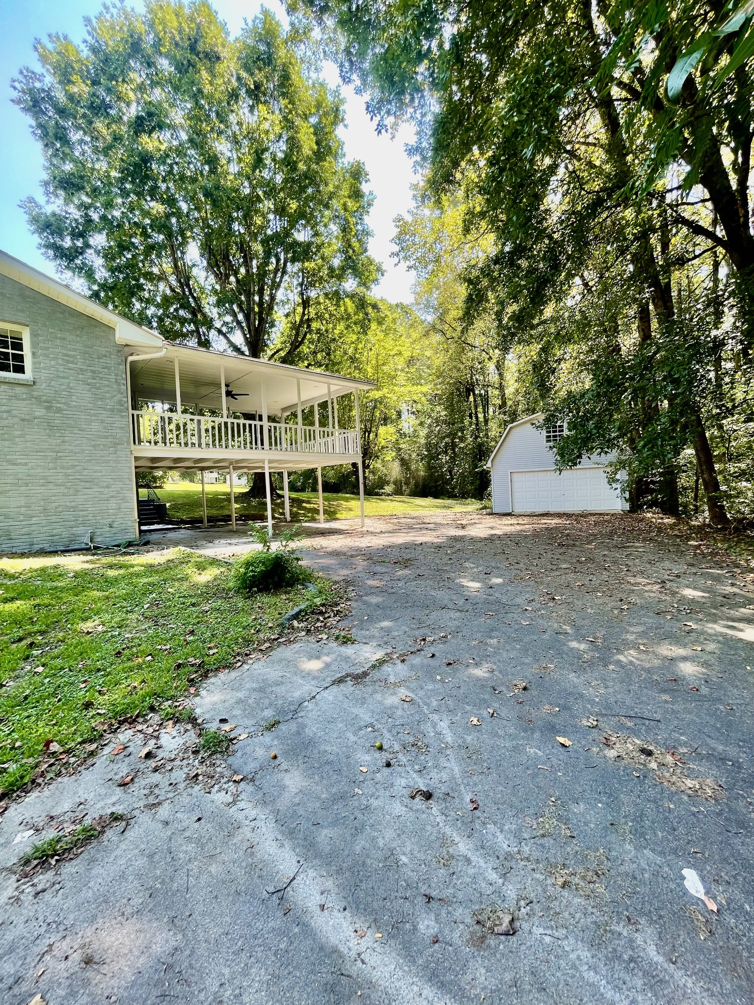 305 Jackie Dr