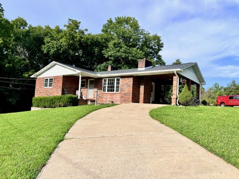 Photo of 111 Gus Wallace Rd, Bumpus Mills, TN 37028 (MLS # 3298151)