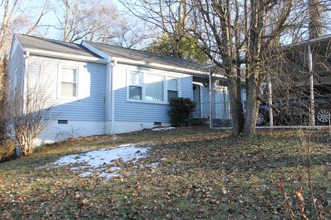 975 Swift Dr Clarksville TN 37040