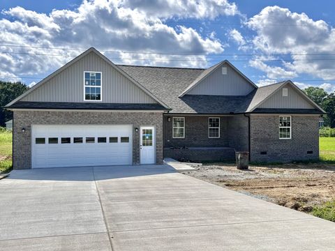 132 Sundance Dr Lawrenceburg TN 38464