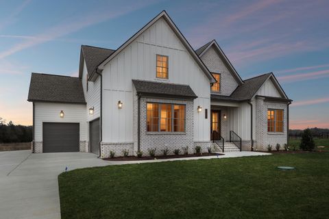 1900 Martha Washington Way Murfreesboro TN 37130
