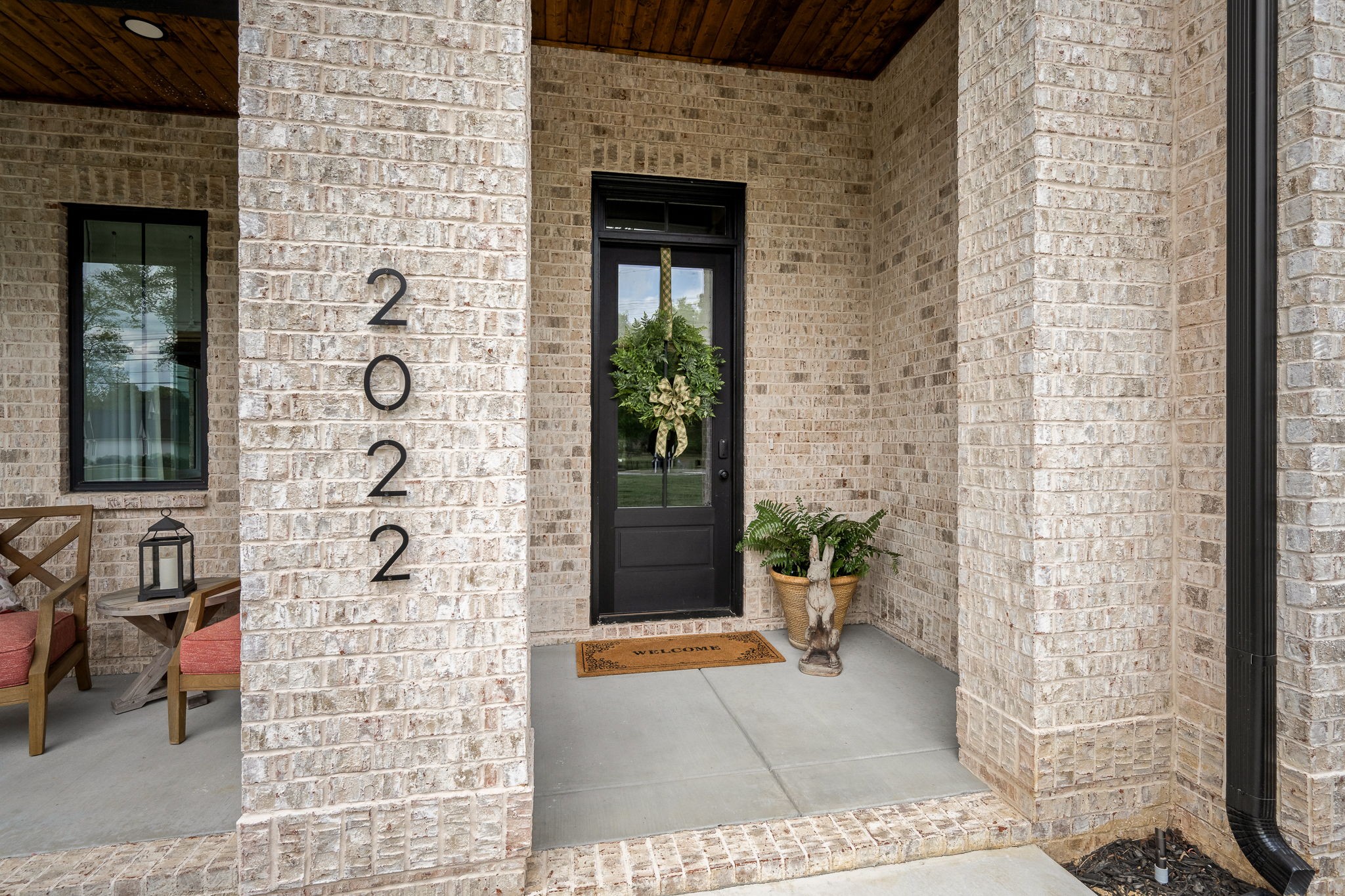 2022 COUNTRY CLUB DRIVE