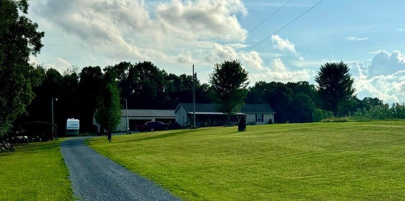 239 Calvert Ridge Rd