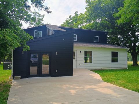 657 Chaffin Rd Lafayette TN 37083