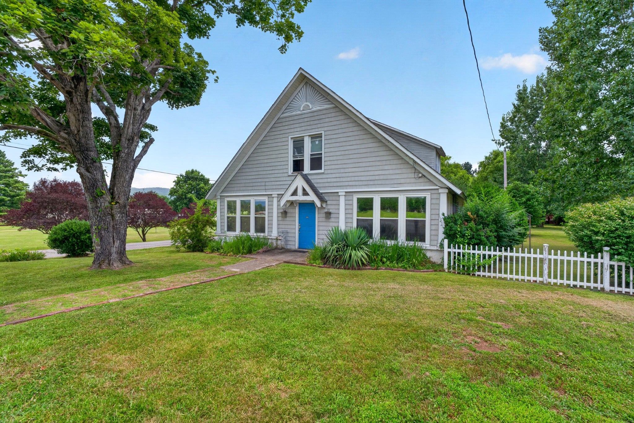 101 Country Dr